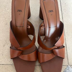 Zara Women's Tan Block Heel Sandals